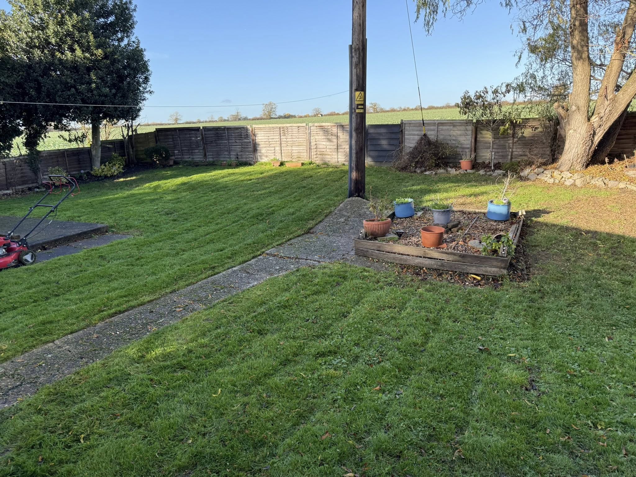 Beautifully maintained garden by HB Gardencare in Harlow